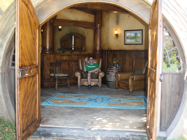 Hobbiton Movie Set & Farm Tour